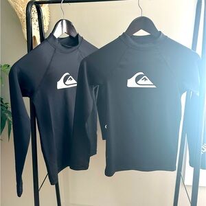 Quicksilver || LOT OF 2 - Rashguards || Size Youth Small (10)